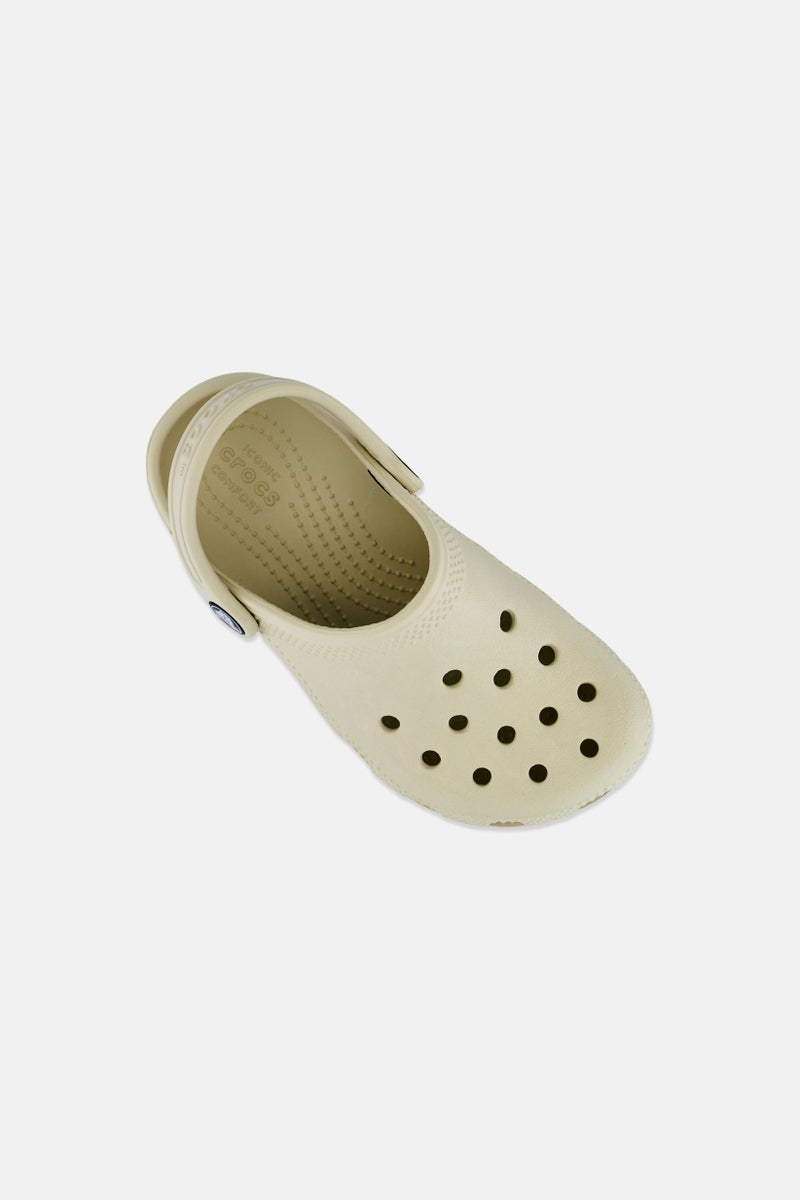 crocs صنادل كلاسيكية للأطفال الأولاد، بيج - Image 4